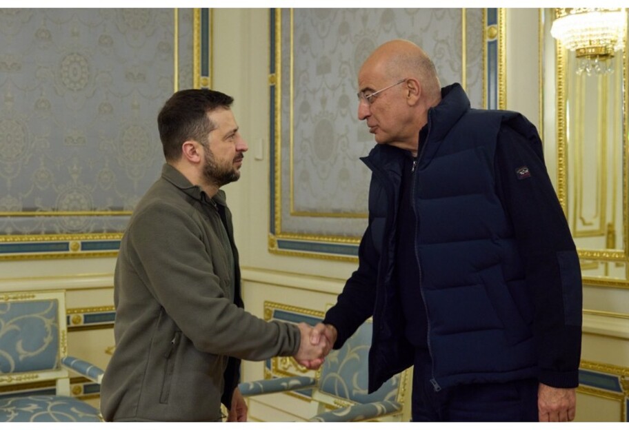 Помощь Украине от Греции: Владимир Зеленский встретился с главой МИД Никосом Дендиасом, видео - фото 1