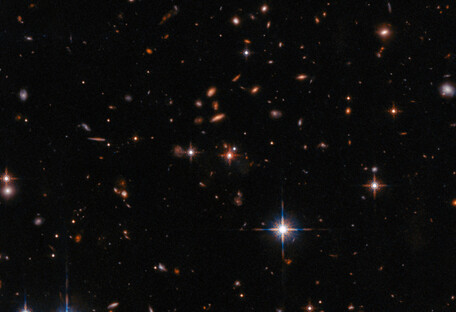 Телескоп Уэбба обнаружил плотную массу в космосе: ученые поделились открытием (фото) 