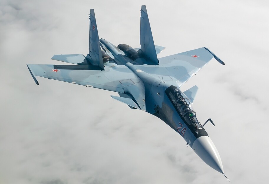 Крушение военного самолета в Иркутске: летчики погибли - фото 1
