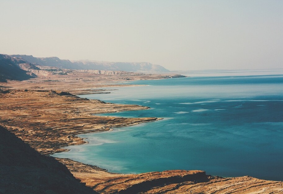 Плавання в Мертвому морі - стало відомо, чи можна в ньому потонути - фото 1