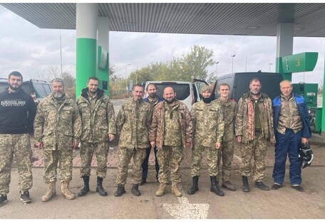 Украина вернула из плена еще 10 военнослужащих (фото)