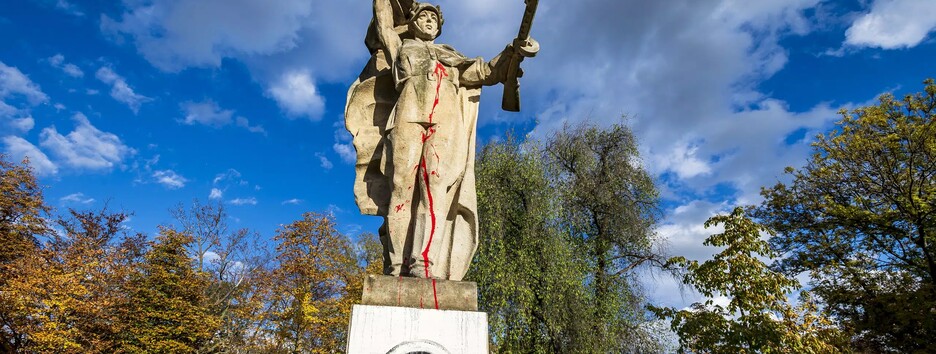 У Чехії пам'ятник червоноармійцю поставили на 