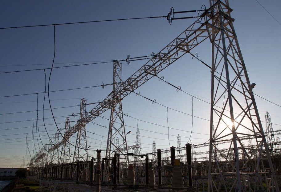 Обстрел объектов энергетики – Украина не имеет возможности докупить электроэнергию за рубежом - фото 1