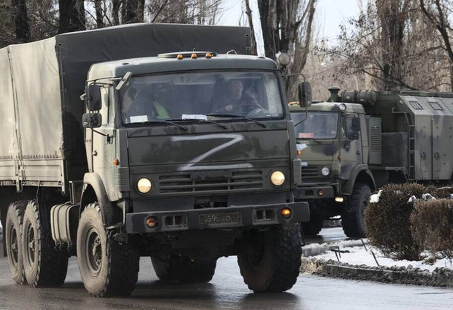 ДТП зі строковиками в Архангельській області - контрактник наїхав на колону солдатів - фото 1