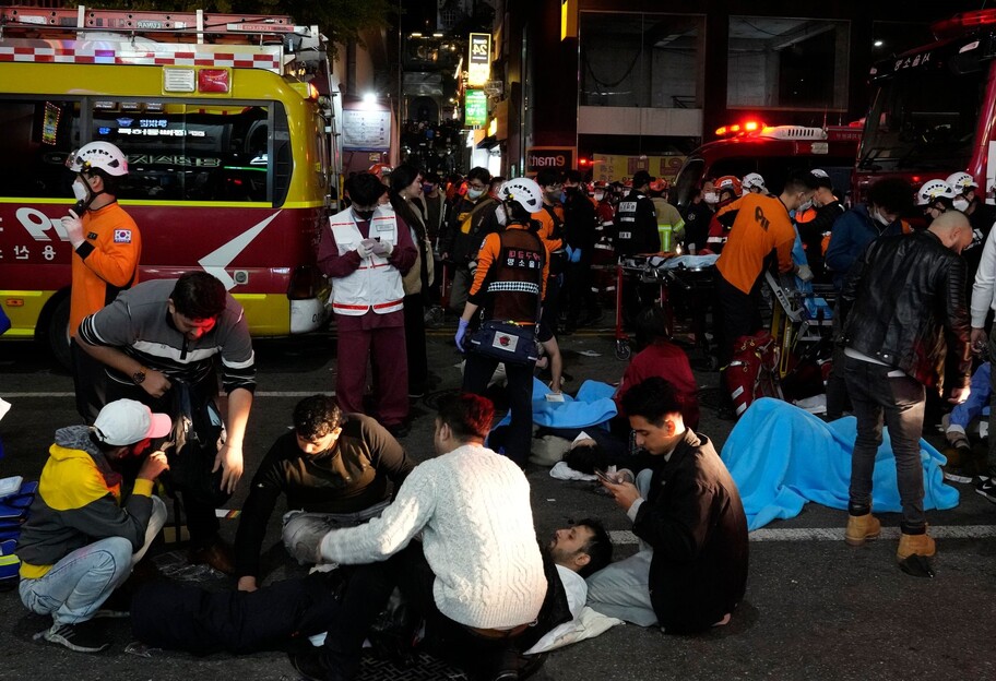 Смертельная давка в Сеуле – количество жертв на праздновании Хэллоуина возросло до 151 человека - фото 1