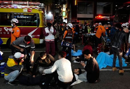 Смертельный Хэллоуин в Сеуле: погиб 151 человек, еще 82 травмированы (фото, видео)