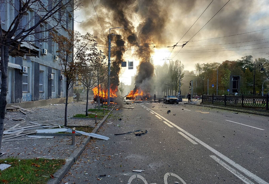 Ракетний обстріл КиївскоЇ області 31 жовтня - є руйнування і постраждалі - фото 1