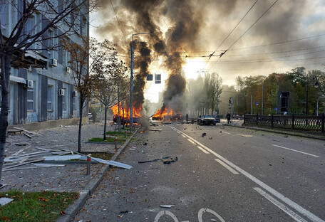 В Киевской области после ракетных обстрелов разрушены здания: есть пострадавшие
