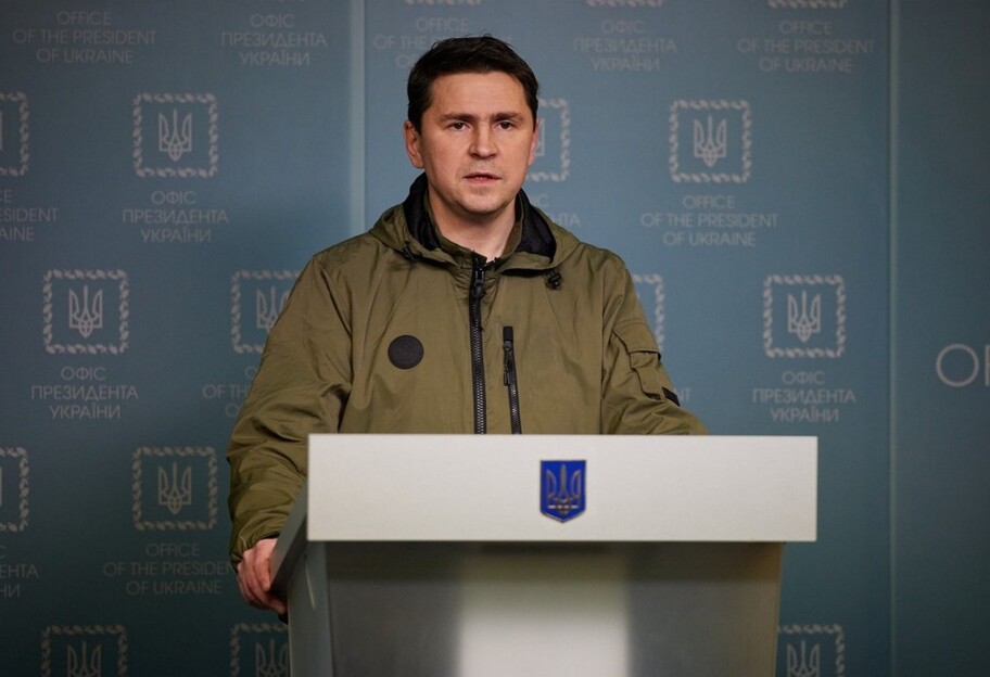 Военная помощь Украине должна увеличиться - Михаил Подоляк дал интервью  - фото 1