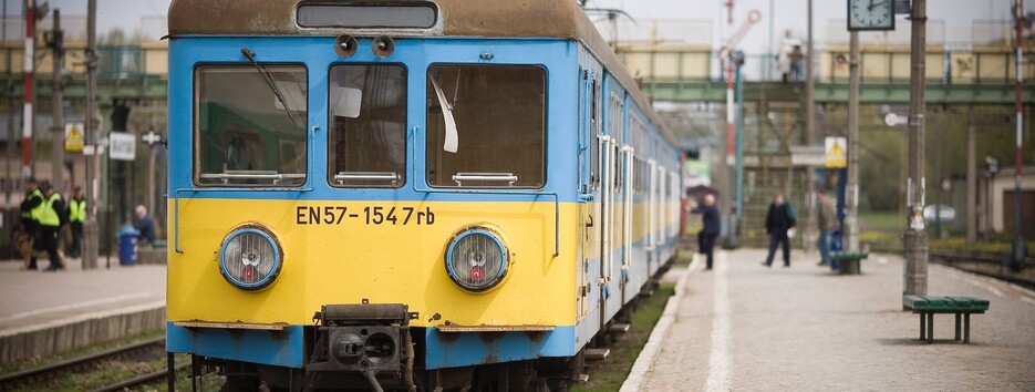 У Польщі українка три кілометри наздоганяла поїзд, який відвозив її дітей