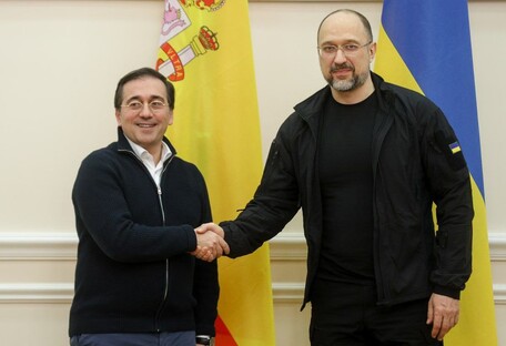 Премьер Украины Денис Шмыгаль встретился с главой МИД Испании Хосе Мануэлем Альбаресом: что обсудили