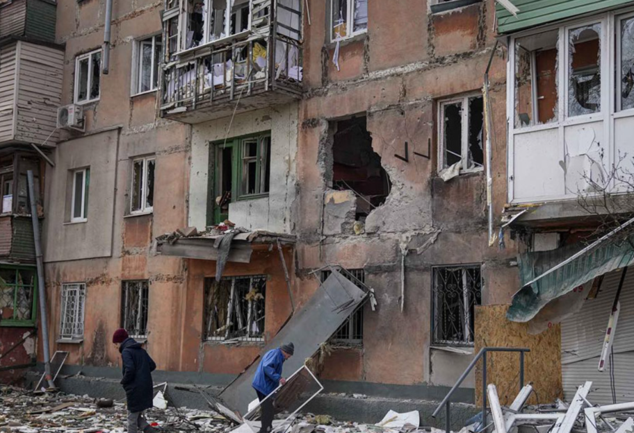 Ремонт жилья в Мариуполе - россияне не восстанавливают квартиры после обстрелов - фото 1