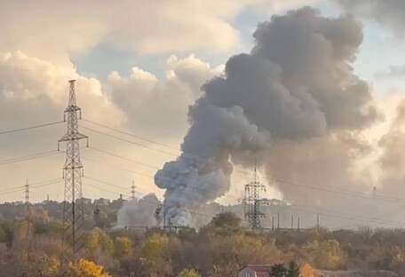У Дніпрі сталася потужна пожежа на об'єкті енергетики (відео)