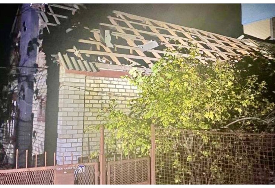 Обстрел Никопольского района 6 ноября – разрушены два предприятия и несколько жилых домов, фото - фото 1
