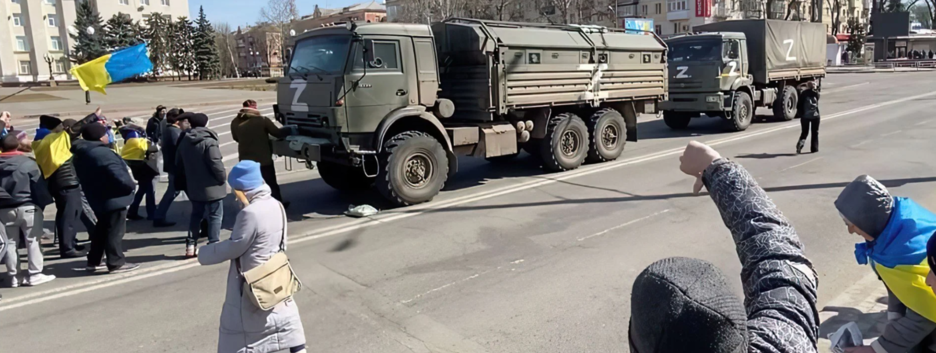 Окупанти у Херсоні оголосили цілодобову комендантську годину: що відомо