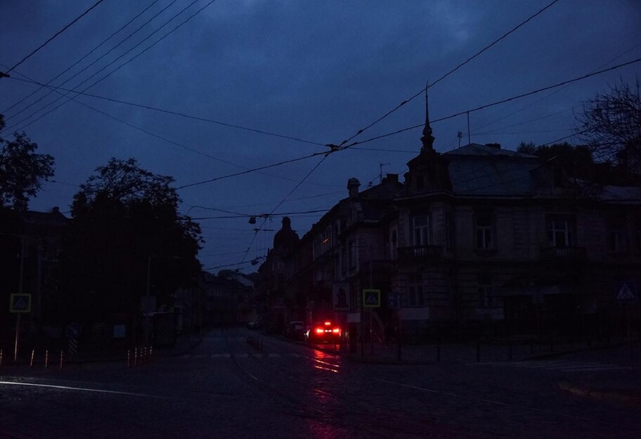 Отключения света в Украине - как обезопасить себя и своих близких - фото 1