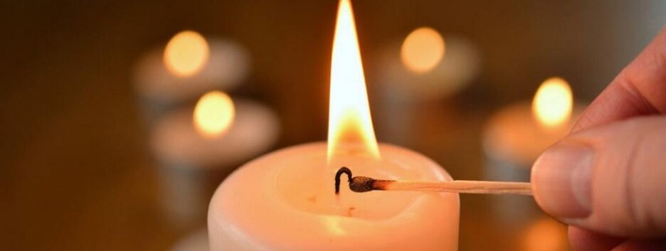 Коли нема електрики: українцям розповіли, як збільшити час горіння свічки