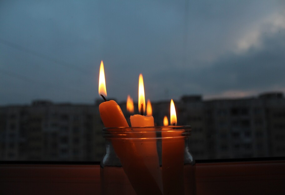 Отключение света в Украине - какие свечи купить, чтобы дольше горели - фото 1