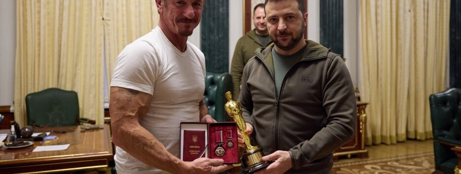 До Києва приїхав американський актор Шон Пенн: вручив 