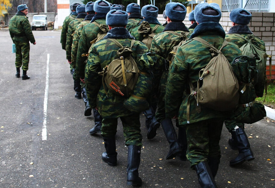 Военный призыв в Крыму - россия призвала 36 тысяч украинцев  - фото 1