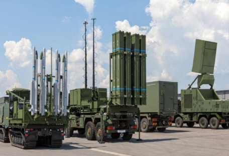 Ракеты для IRIS-T и бронемашины Dingo: Украина получила от Германии новое вооружение 