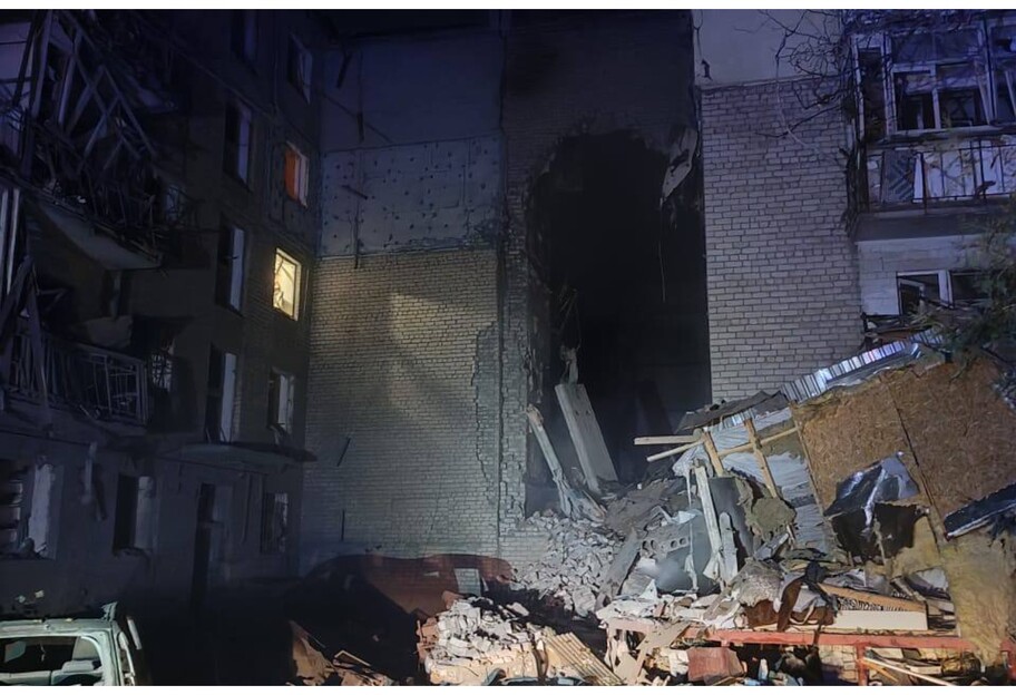 Обстрел Николаева 11 ноября - россия ударила по жилому дому, есть жертвы, видео - фото 1
