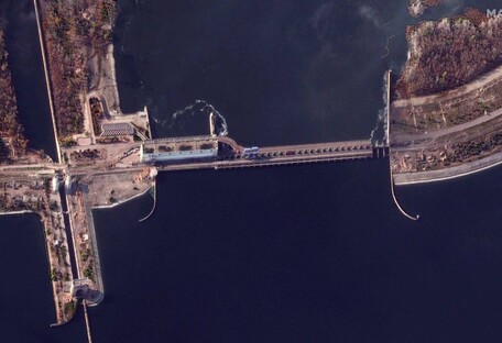 В сети появилось видео подрыва моста у Каховской ГЭС