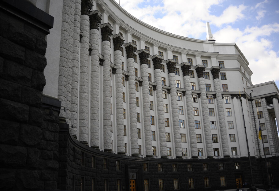 Оборонные закупки в Украине - Кабмин упростил порядок проведения  - фото 1