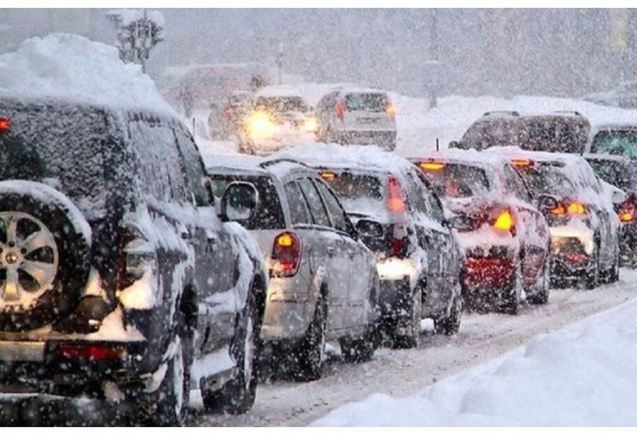 Підготовка до зими – що має бути в автомобілі кожного українського водія - фото 1