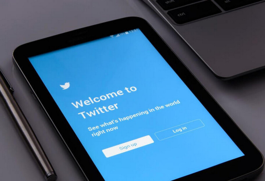 Twitter прекратил продажу синих галочек - названа причина  - фото 1