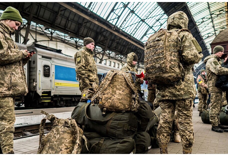 Мобілізація в Україні - призивати всіх військовозобов'язаних до ЗСУ не збираються - фото 1