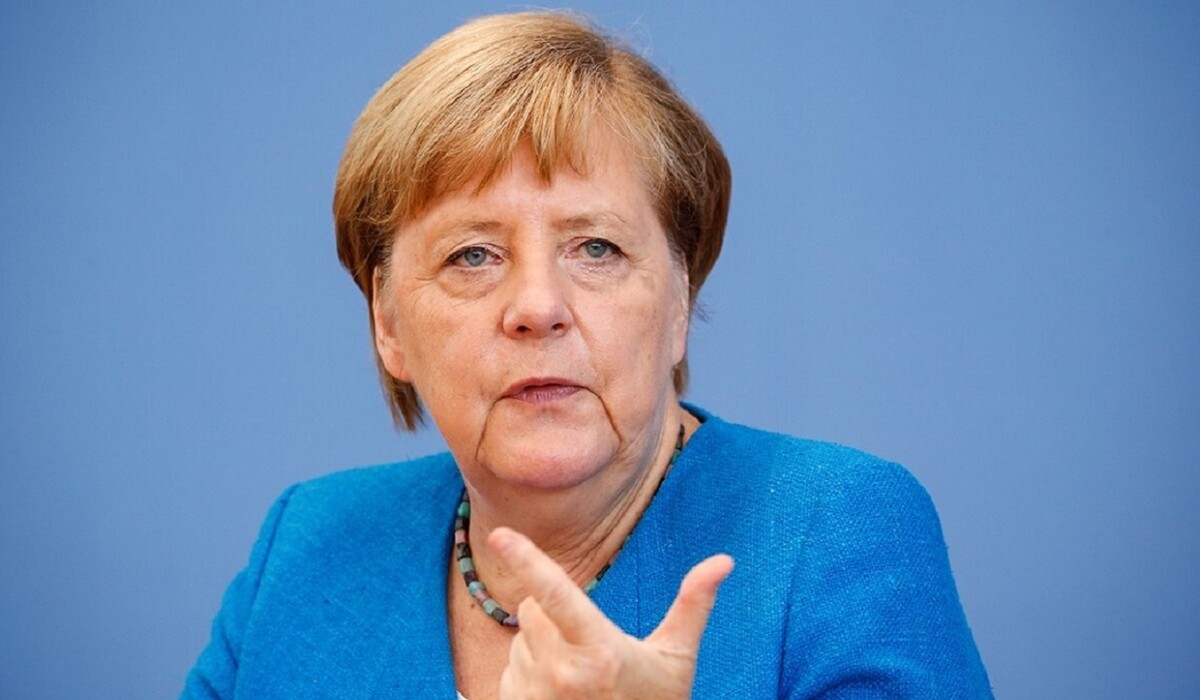 Эксперт: Меркель частично ответственен за то, что РФ превратилась в агрессивное государство