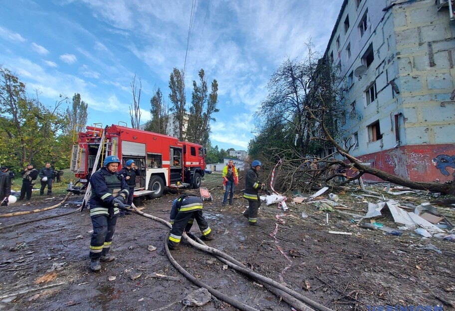 Россияне ударили ракетами по больнице в Днепре - фото 1