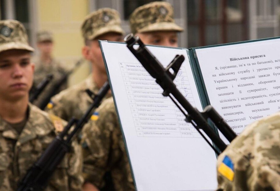 Призывной возраст в Украине - на срочную службу в армию будут призывать с 25 лет - фото 1