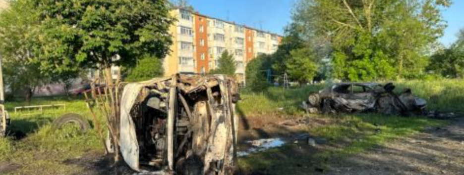 Обстріл Шебекіно: у російському місті потужно горить багатоповерхівка, є постраждалі (відео)
