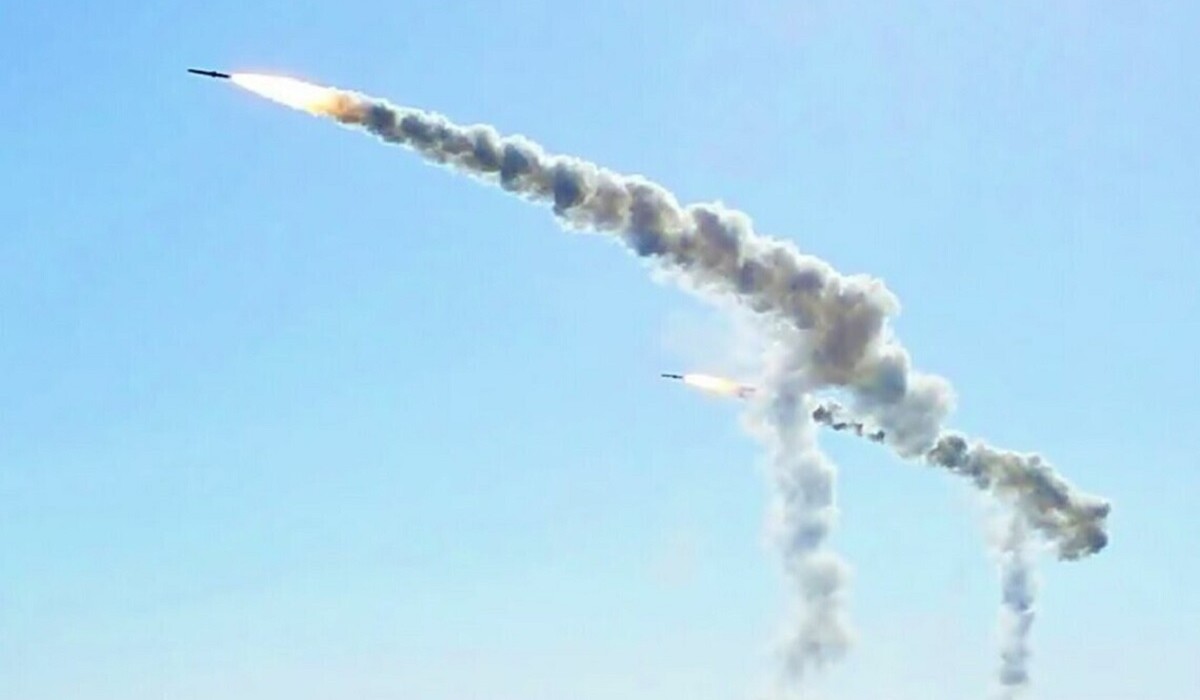 Шесть самолетов – шесть ракет: в Воздушных силах объяснили логику ночной атаки россиян