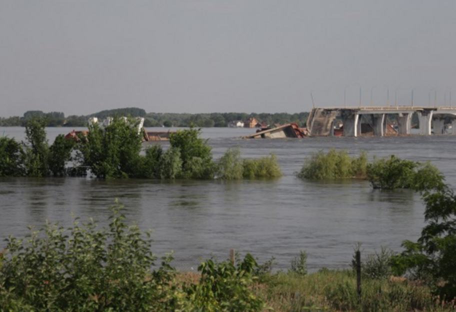 Підрив Каховської ГЕС - затоплено вже 600 квадратних кілометрів територій  - фото 1