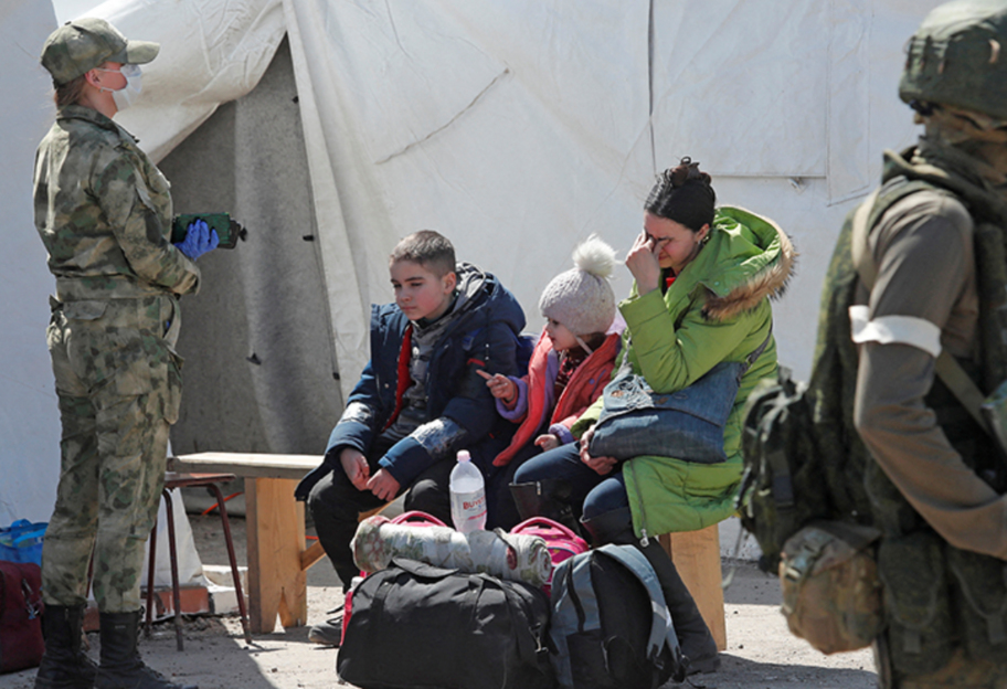 Росіяни продовжують незаконну депортацію - вивезли ще 600 українців - фото 1