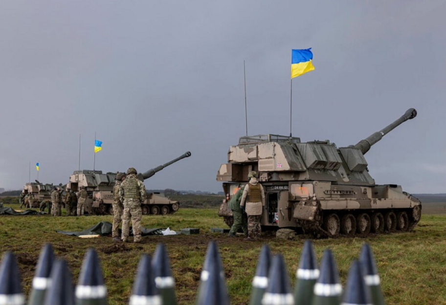 Військова допомога Україні - Австралія виділить Україні 70 броньованих машин - фото 1