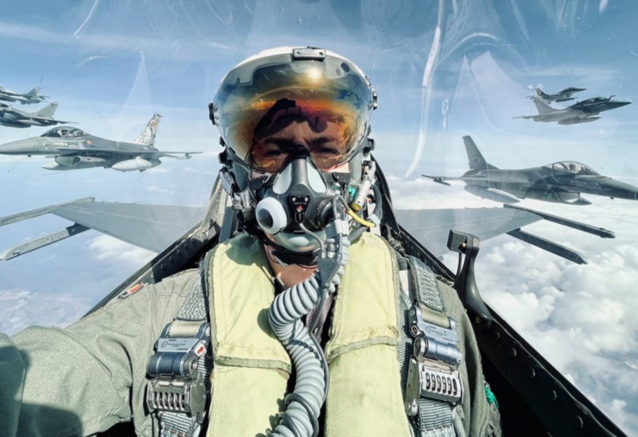 винищувачі F-16 для України - Данія розпочала навчання українських пілотів  - фото 1
