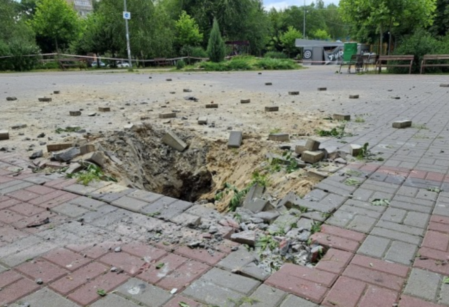 Обстріл росією Запоріжжя - постраждали майже 20 людей, серед них є діти - фото 1
