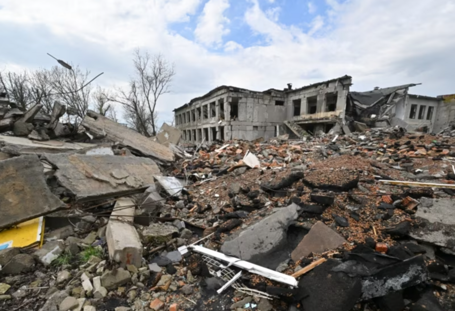 Удар по школі у Сумській області - кількість жертв і поранених зросла, фото та відео  - фото 1
