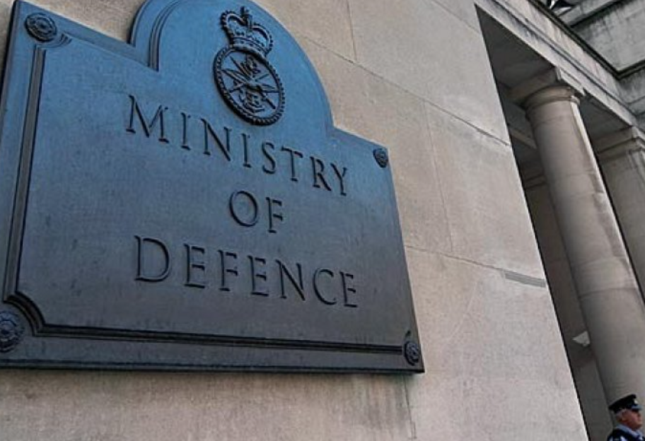 Правительство Британии официально объявило о назначении Гранта Шепса министром обороны - фото 1