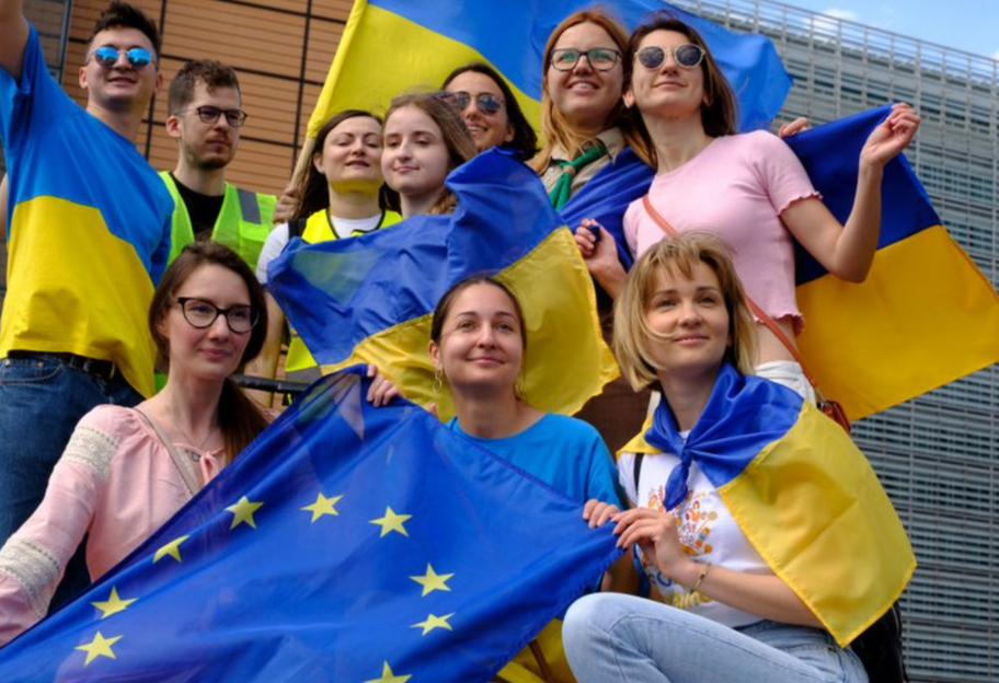Вступление Украины в ЕС – 14 декабря ожидается финальное решение от Совета Европы, говорит Ольга Стефанишина. - фото 1