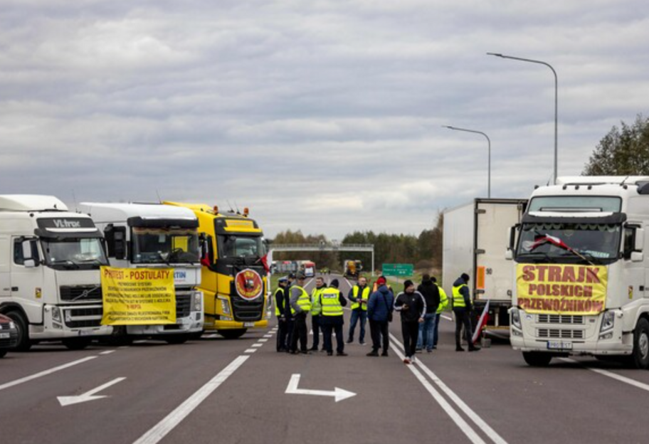 Блокування кордону України - ЄС може почати каральну процедуру проти Польщі  - фото 1