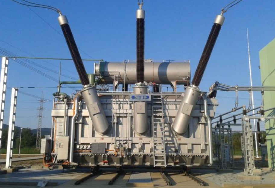 Допомога Україні - США передали додаткові трансформатори для посилення енергосистеми  - фото 1