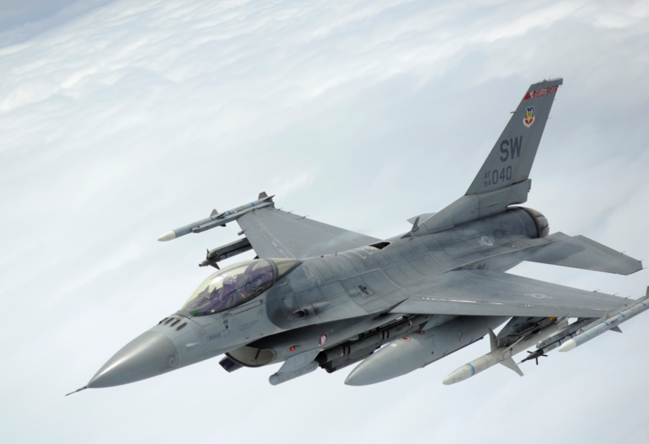 Истребители F-16 – Нидерланды готовят 18 бортов для отправки Украине, сообщил Рютте. - фото 1