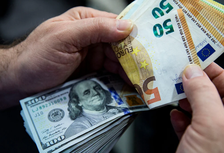 Курс валют в Украине – доллар США подешевел после двухнедельного роста, сообщили в НБУ - фото 1