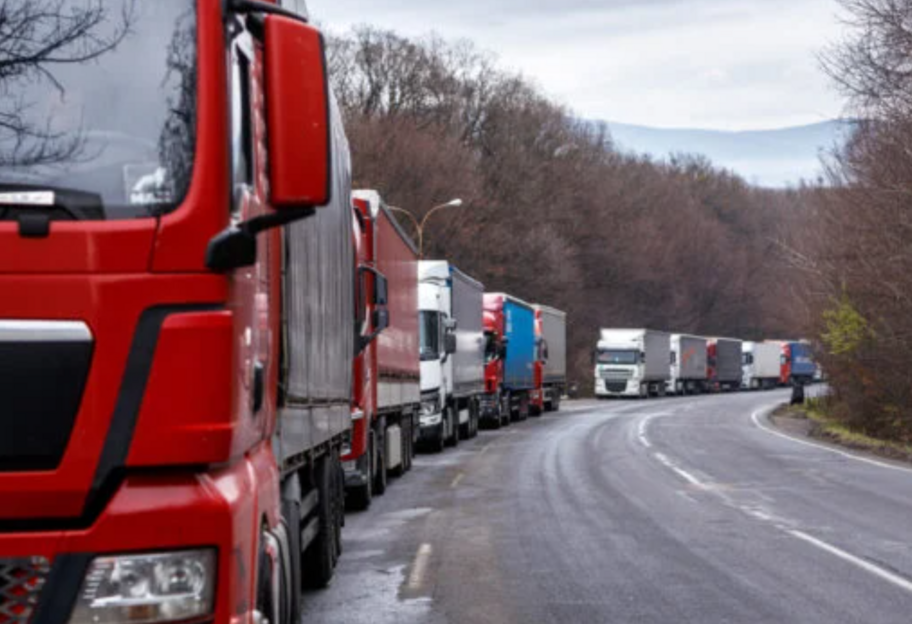 Блокада границы Украина-Польша – в ГНСУ рассказали, сколько грузовиков ждут очереди - фото 1