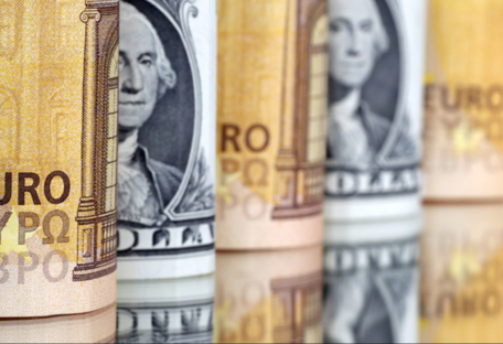 НБУ резко повысил официальный курс доллара: сколько валюта будет стоить 28 декабря
